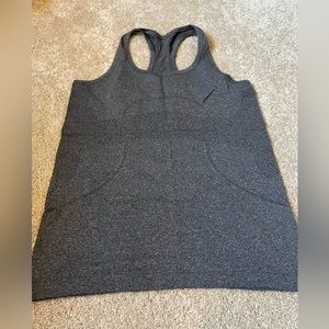 Lululemon EUC tank